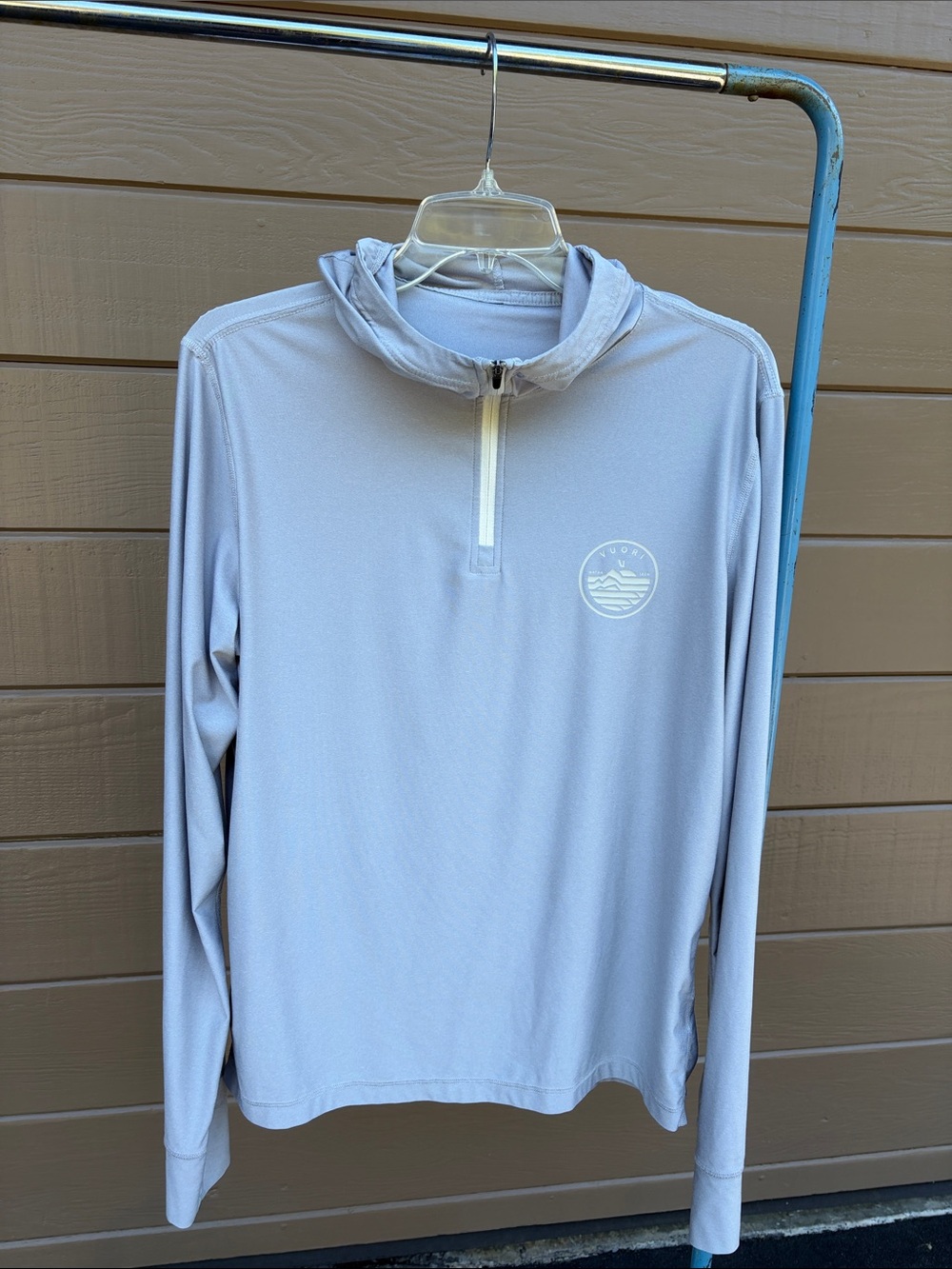 Vuori Quarter Zip Hooded Lightweight Pullover M hoodie